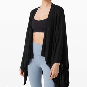 OS Black lululemon Open Mind Wrap